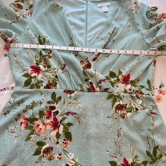 London Times seafoam green polka dot and floral v neck knee length dress size 16 - Picture 9 of 10